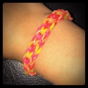 Fishtail bracelet